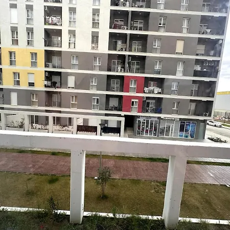 Stylish 3bed Quiet Area Univers דירה *